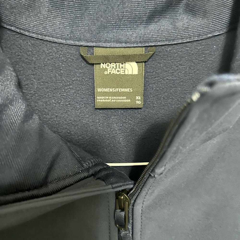 North face jacket - Picture 2 of 2